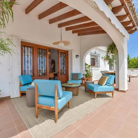 Villa Guzman - Florentine Empedrola